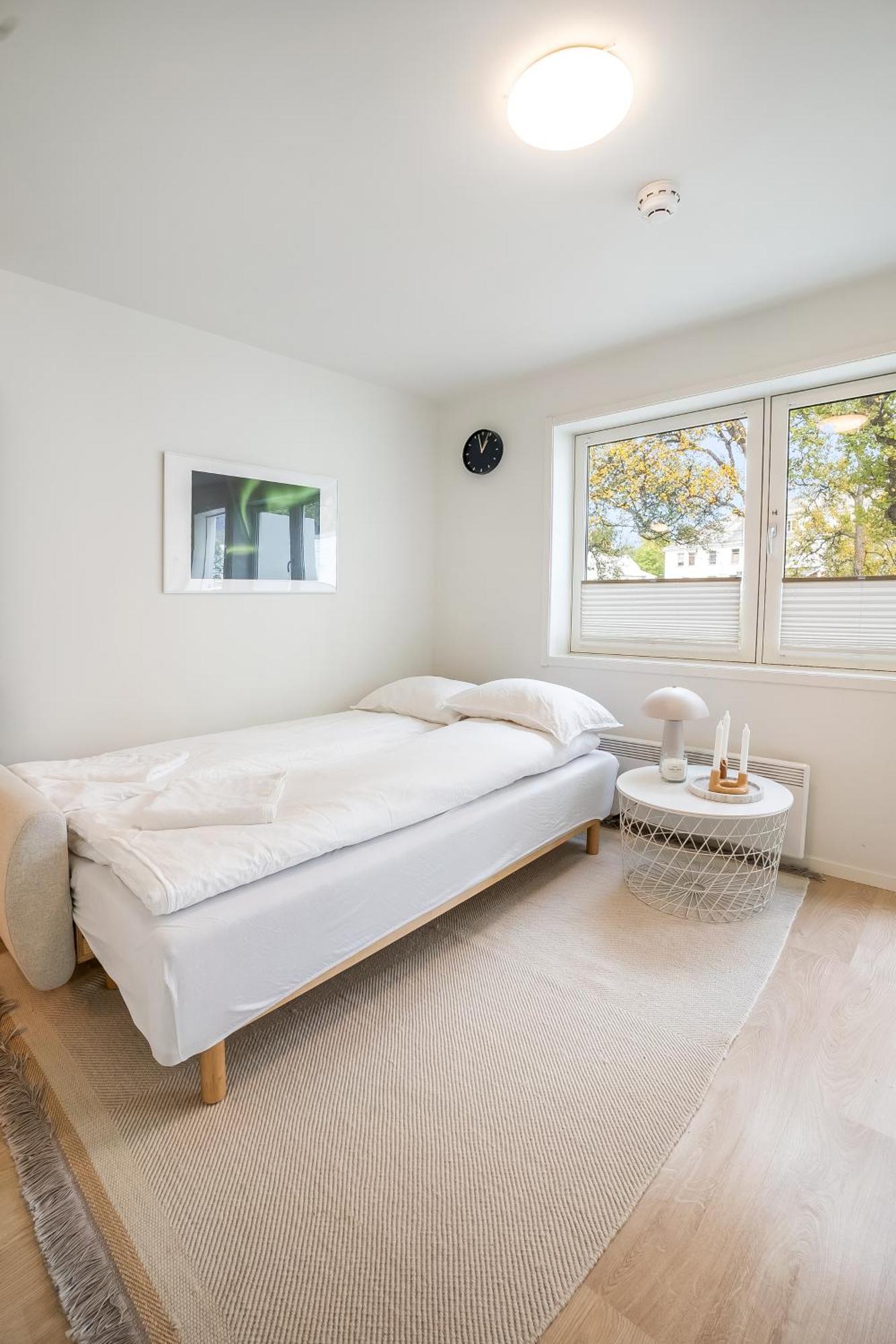 Book An Apartment Just For You In Central トロムソ エクステリア 写真