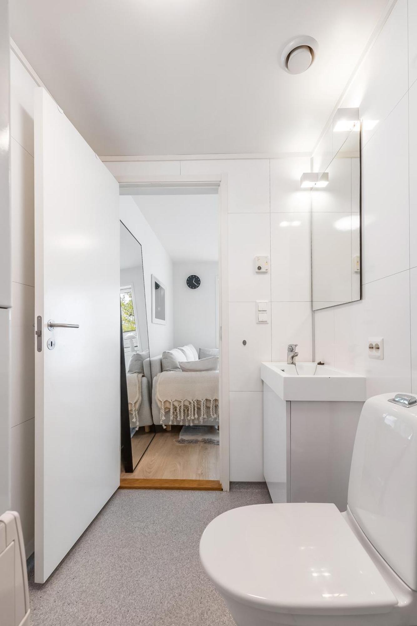 Book An Apartment Just For You In Central トロムソ エクステリア 写真